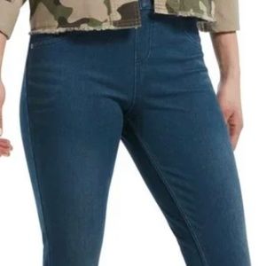 NWT ~ HUE Leggings ~ skinny blue jeans ~ large